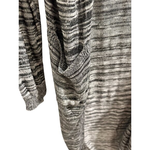 π 2/$30 π Striped Duster Size M Soft & Cozy Knit Long Sleeve Open Front - Picture 4 of 7